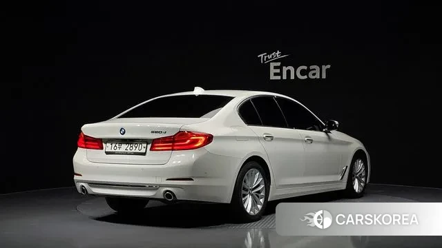 BMW 5 Series (G30) id 3039473 из Кореи 12