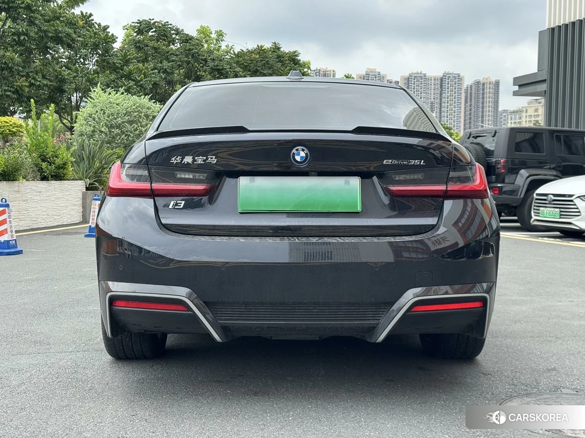 BMW i3 2023 Черный из Китая, фото 2
