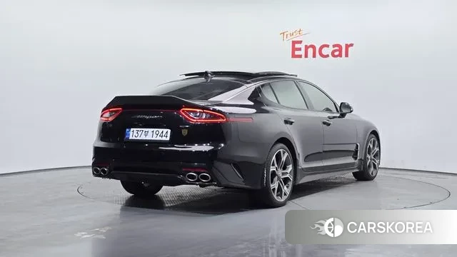 Kia Stinger id 3728038 из Кореи 12