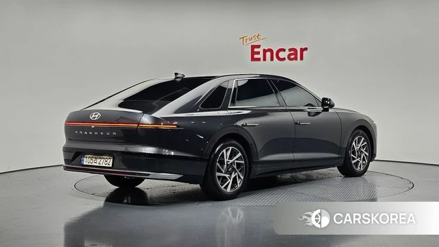 Hyundai Grandeur (GN7) id 3891521 из Кореи 12