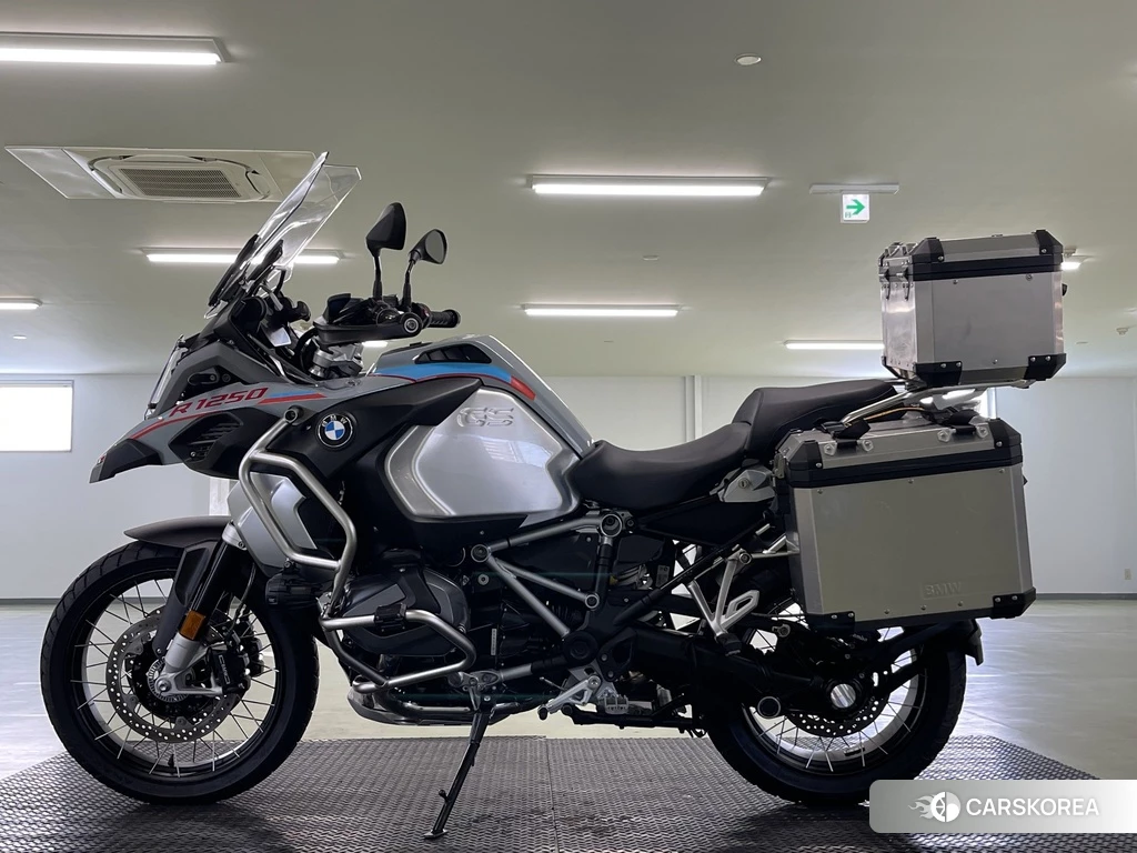Проданный BMW R1250GS ADVENTURE 2020 из Японии, фото 2
