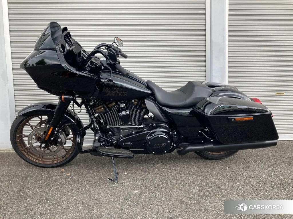 Проданный Harley-Davidson Road Glide ST FLTRXST1920 2023 из Японии