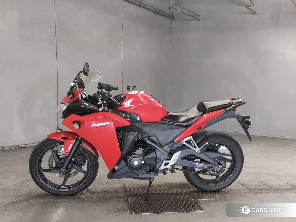Проданный Honda CBR250R 2013 из Японии, фото 2