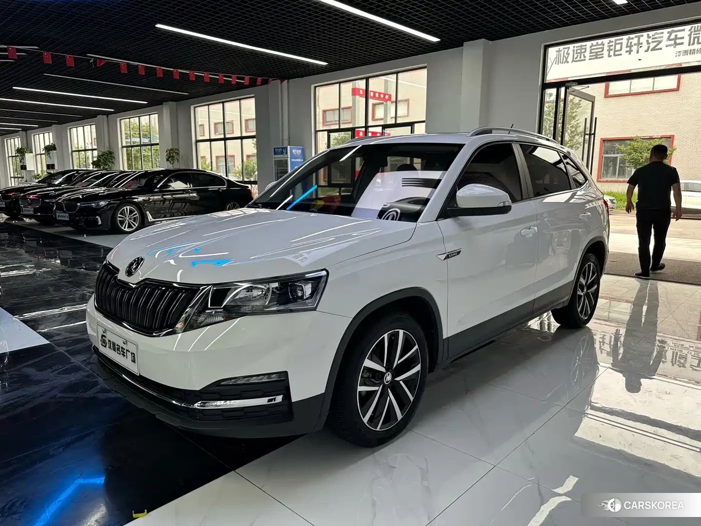 Skoda Komick 2021 Белый из Китая, фото 2