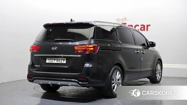Kia The New Carnival id 4245494 из Кореи 12