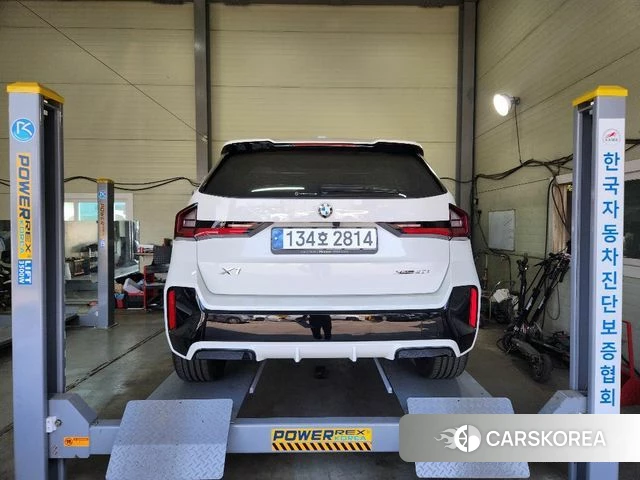 BMW X1 (U11) 2024 Белый из Кореи, фото 2