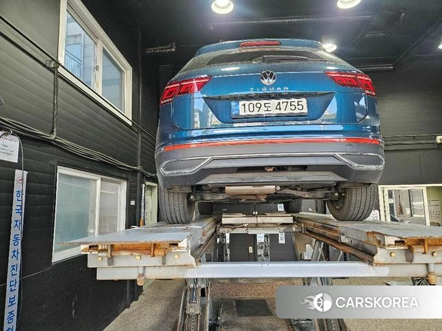 Volkswagen Tiguan second Generation 2021 Синий из Кореи, фото 2