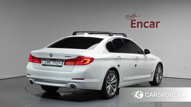 BMW 5 Series (G30) id 4397639 из Кореи 12