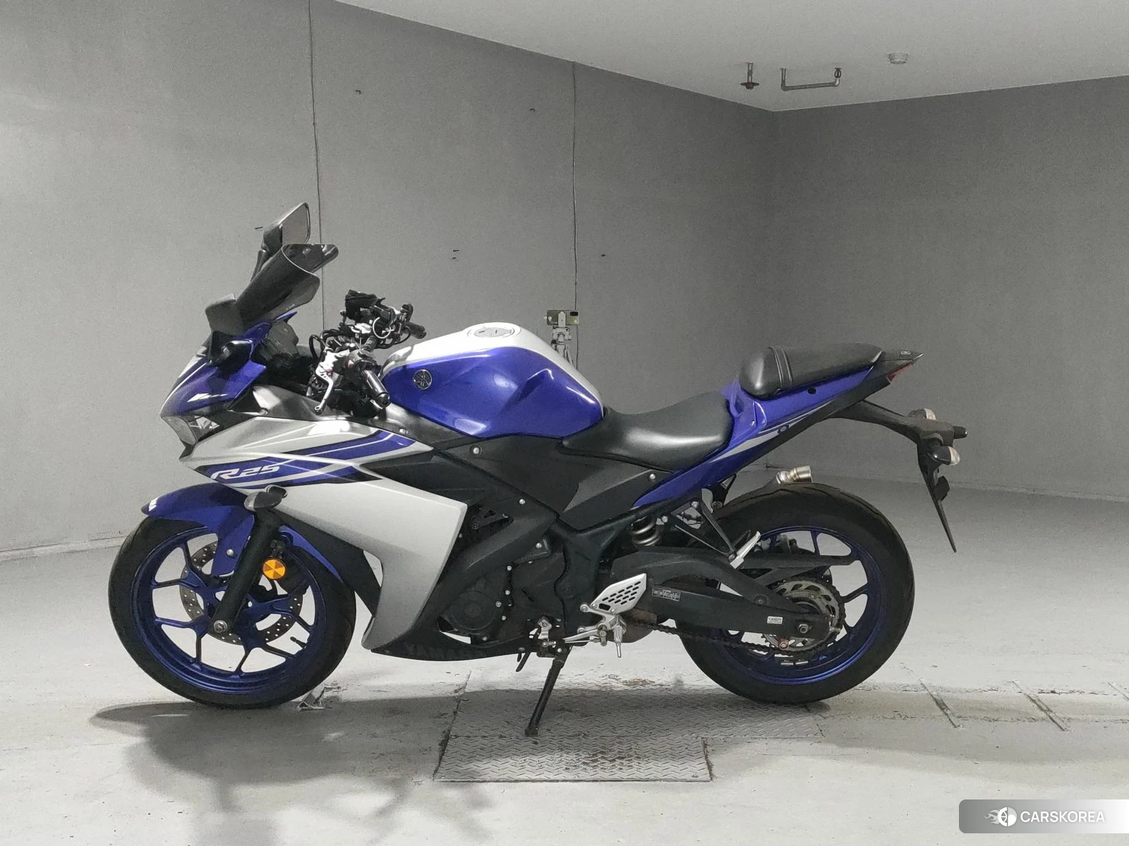Yamaha YZF-R25 2016 из Японии, фото 4