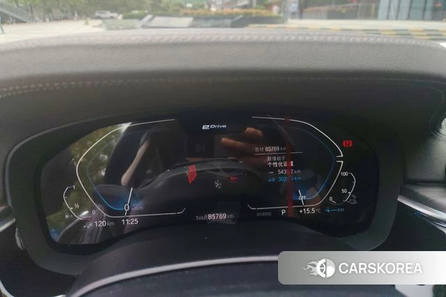 BMW 5 series PHEV id 4263957 из Китая 9
