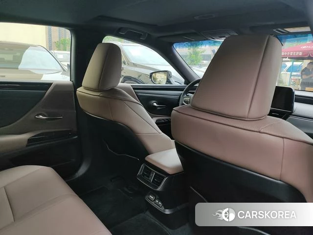 Lexus ES id 4321062 из Китая 12