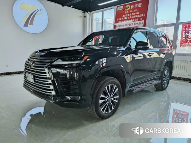 Lexus LX 2025 Черный из Китая, фото 2