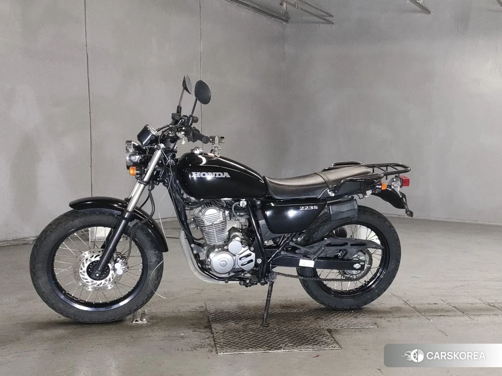 Проданный Honda CB223S 2015 из Японии, фото 2