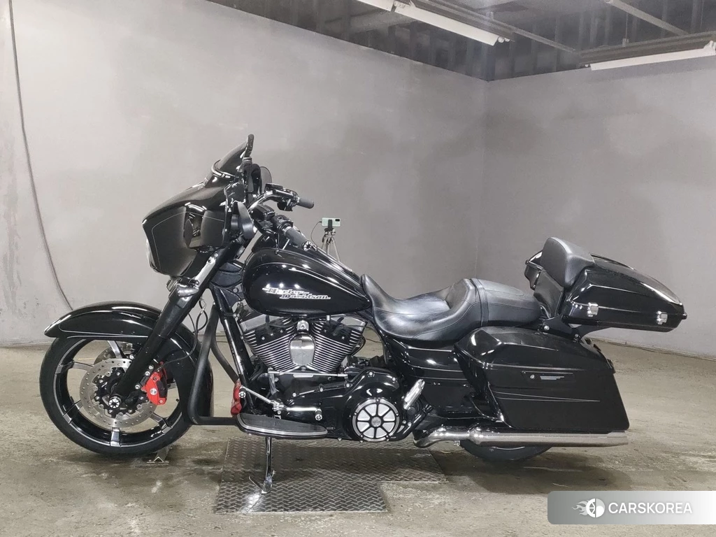 Проданный Harley-Davidson Street Glide FLHXS1690 2015 из Японии, фото 2