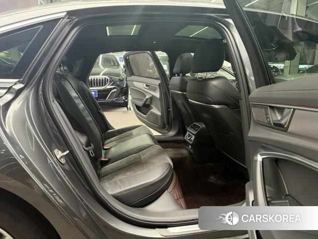 Audi A6L id 4275931 из Китая 12