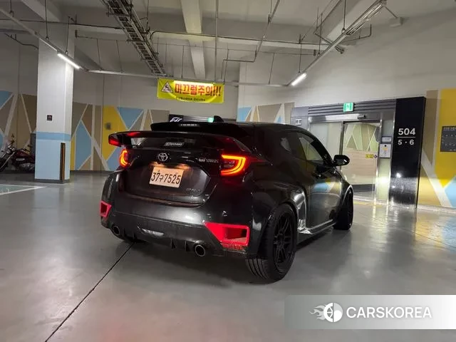 Toyota Yaris (Beats) 2022 Черный из Кореи, фото 2