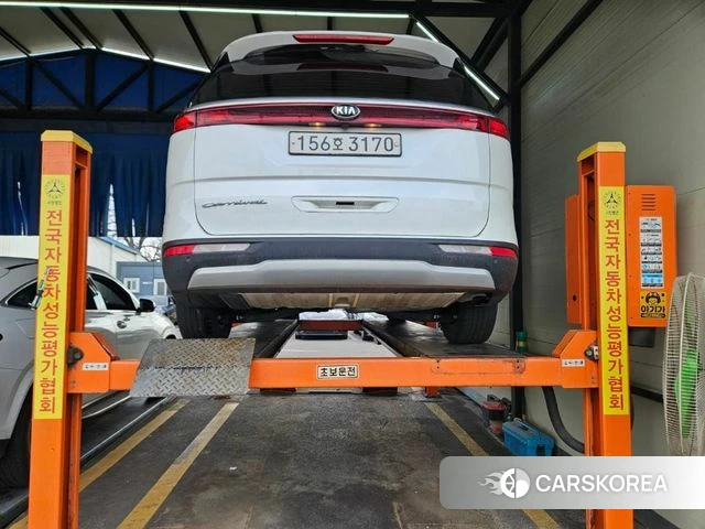 Kia Carnival 4th generation 2021 Белый из Кореи, фото 2