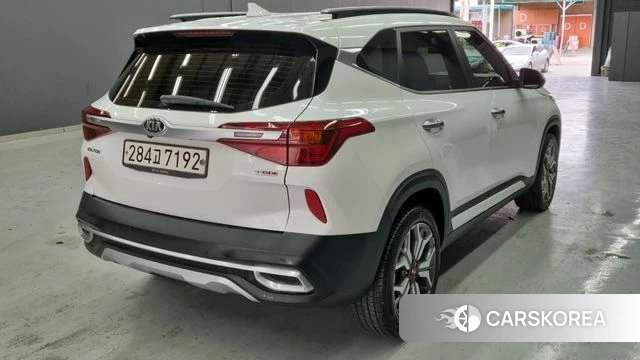 Kia Seltos id 4446423 из Кореи 10
