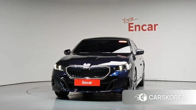 BMW 5 Series (G60) id 4853486 из Кореи 12