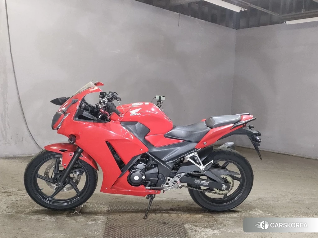 Проданный Honda CBR250R 2015 из Японии, фото 2