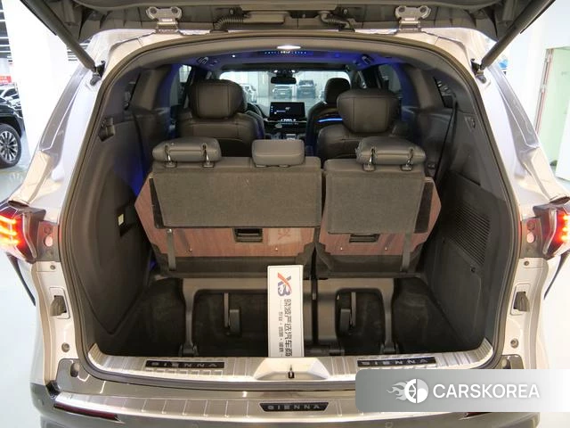 Toyota Saina id 4290601 из Китая 11