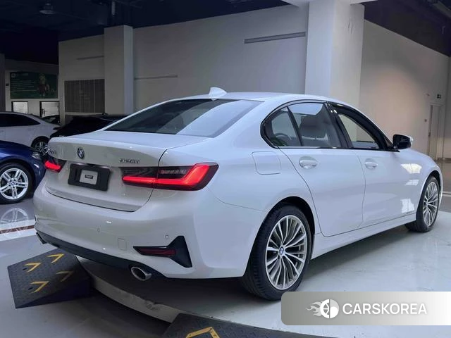 BMW 3 series id 4301412 из Китая 12