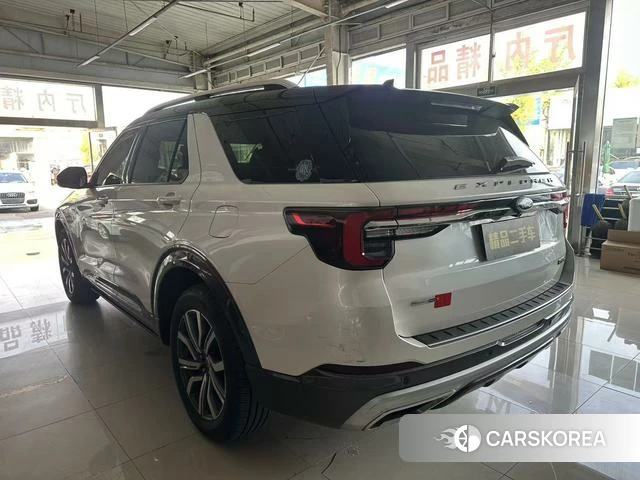 Ford Explorer 2023 Белый из Китая, фото 3