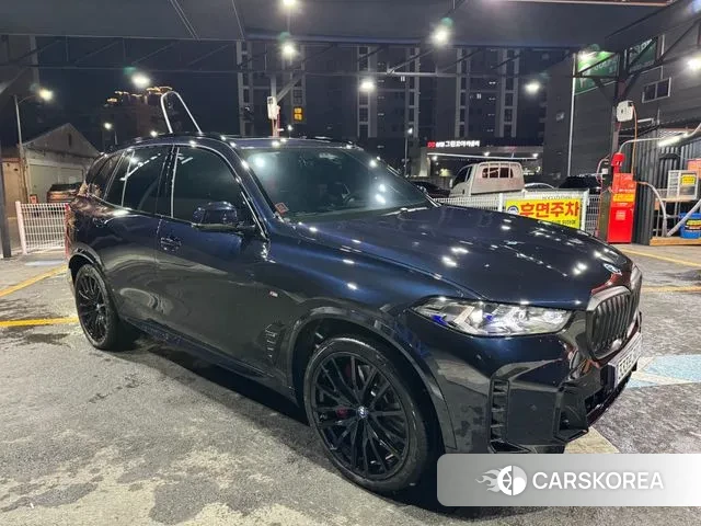 BMW X5 (G05) 2023 Черный из Кореи, фото 2