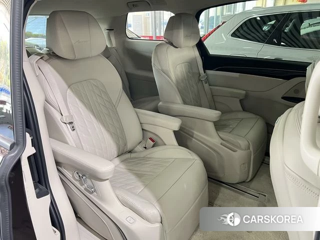 Buick GL8 2021 Красный из Китая, фото 2