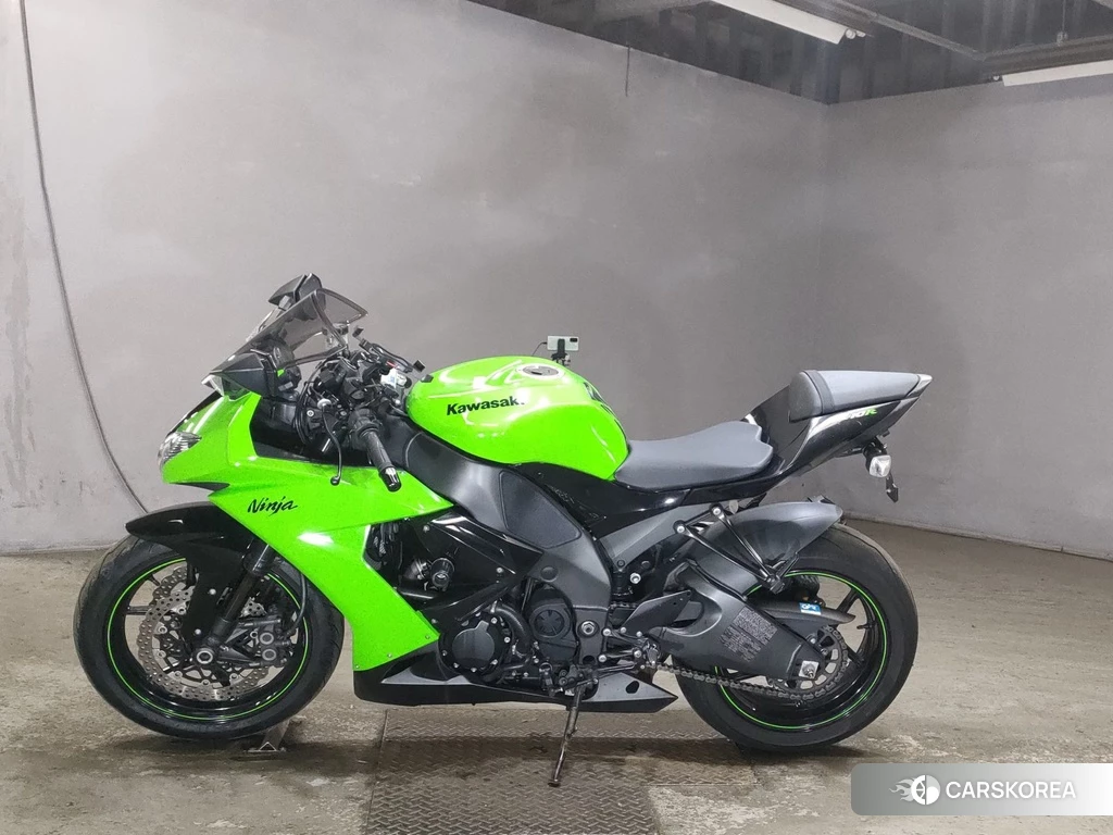 Проданный Kawasaki ZX-10R NINJA 2010 из Японии, фото 2