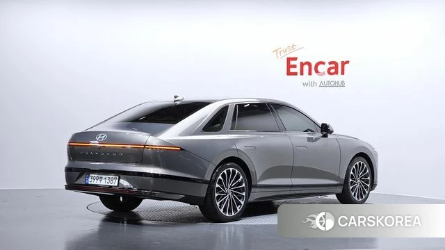 Hyundai Grandeur (GN7) id 3952991 из Кореи 12