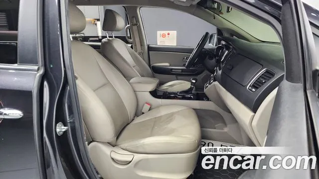 Kia The New Carnival id 2671819 из Кореи 12