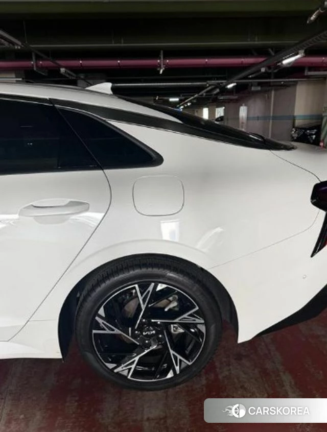 Kia The New K5 3rd generation 2024 Белый из Кореи, фото 2