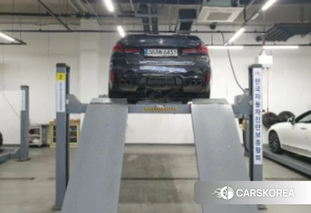 BMW 5 Series (G30) 2022 Серый из Кореи, фото 2