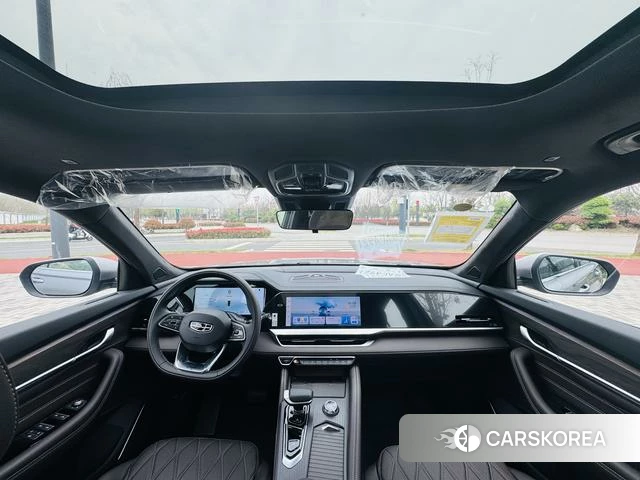 Geely Automobile Xingyue L 2026 Серебристо-серый из Китая, фото 4