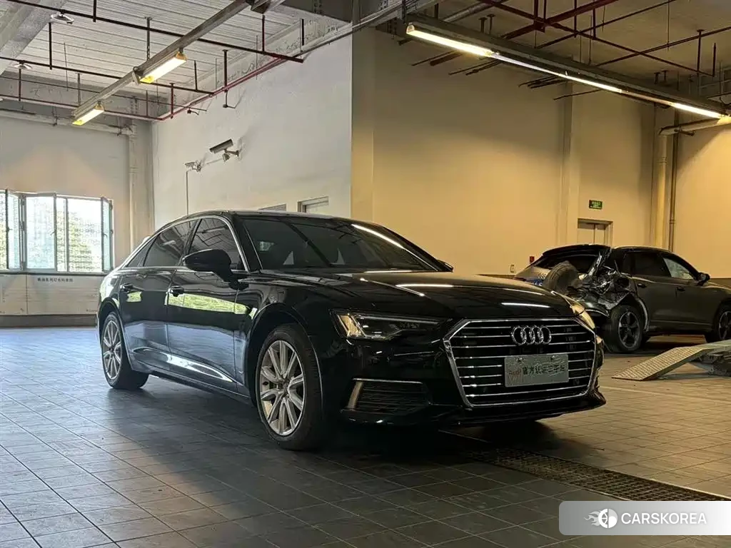 Audi A6L id 4546697 из Китая 8
