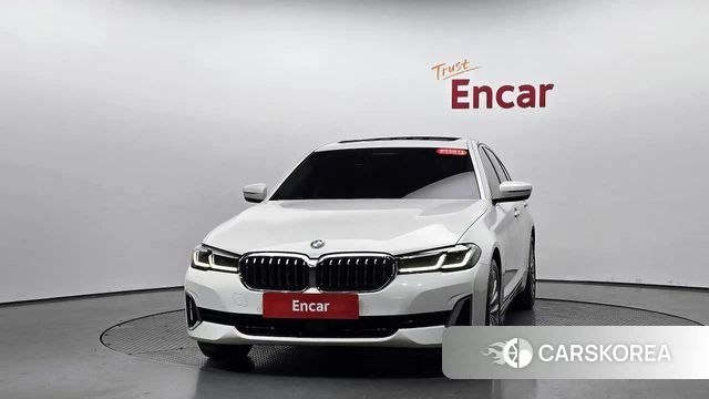 BMW 5 Series (G30) id 4555983 из Кореи 12