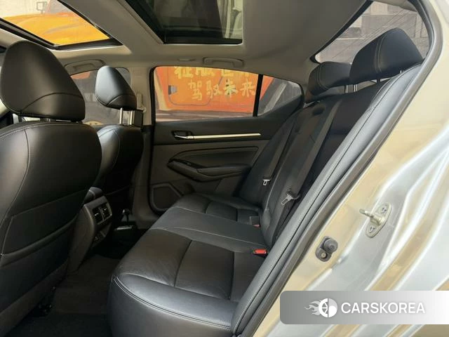 Nissan Teana 2022 Серебристо-серый из Китая, фото 2