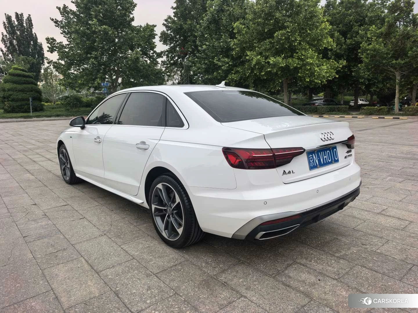 Audi A4L id 4461426 из Китая 12