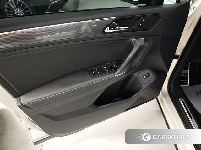 Volkswagen Tiguan L id 4300928 из Китая 9