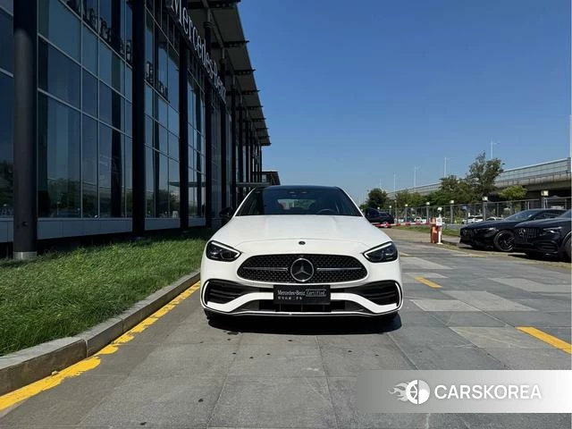 Mercedes-Benz Class C 2024 Белый из Китая, фото 2