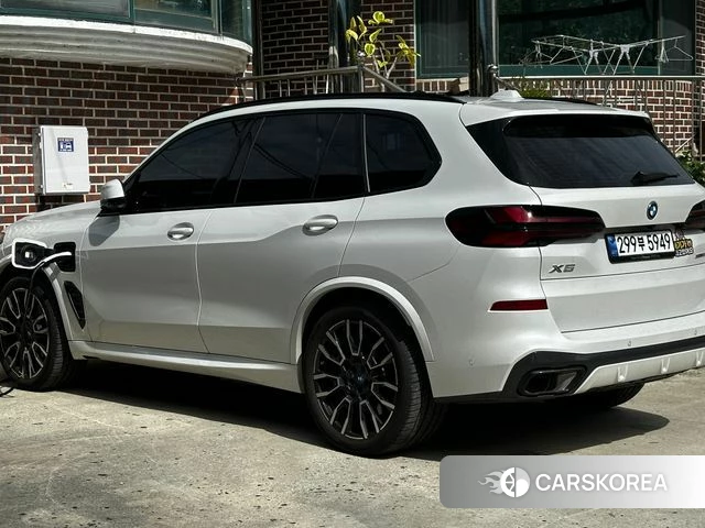 BMW X5 (G05) 2024 Белый из Кореи, фото 2
