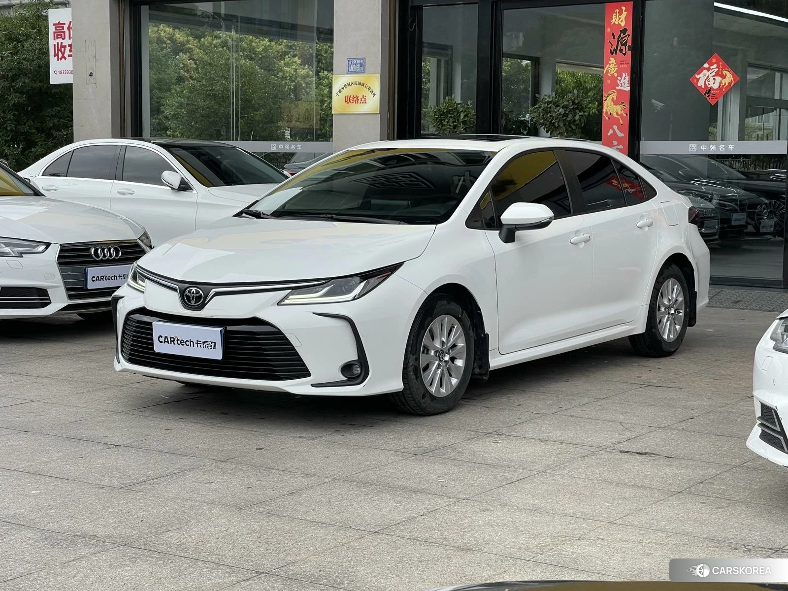 Toyota Corolla 2021 Белый из Китая, фото 2