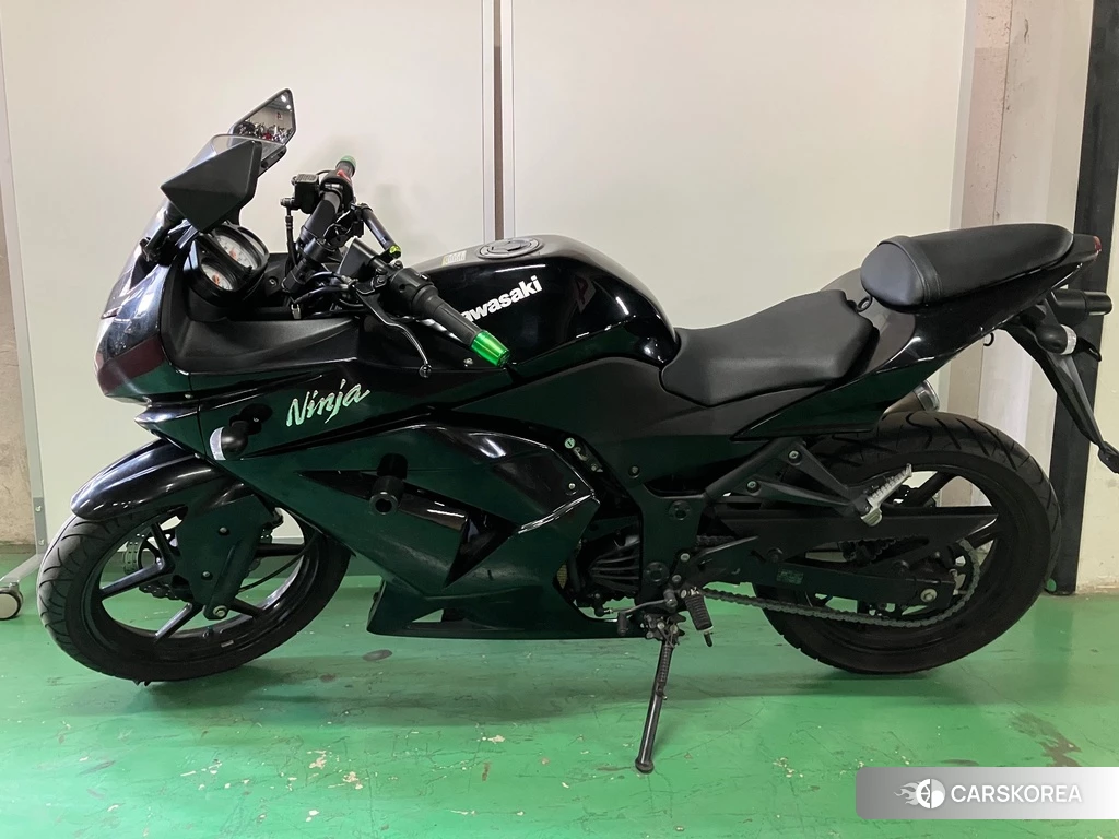 Проданный Kawasaki NINJA 250R id 4156584 из Японии, фото 2