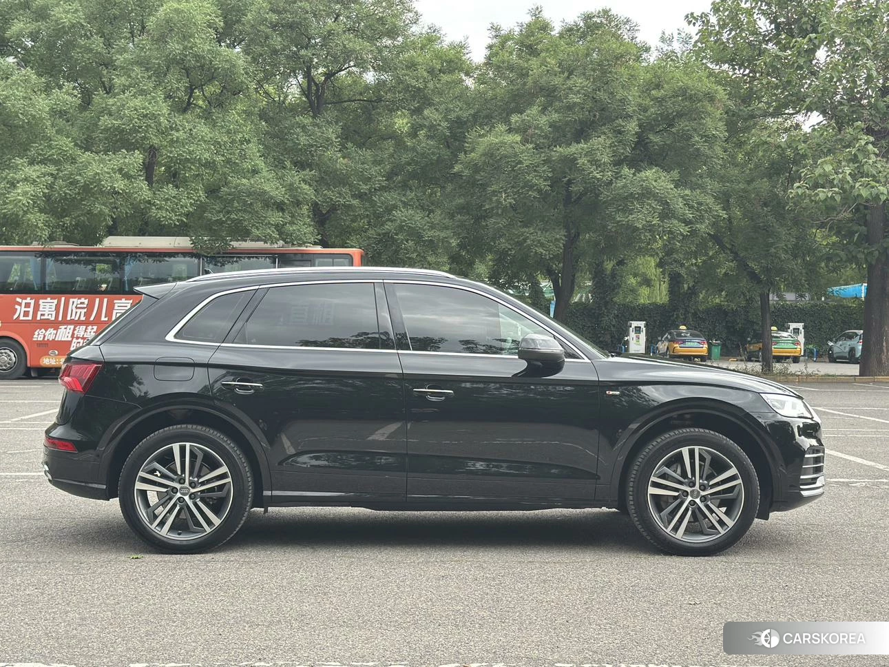 Audi Q5L id 4441311 из Китая 12