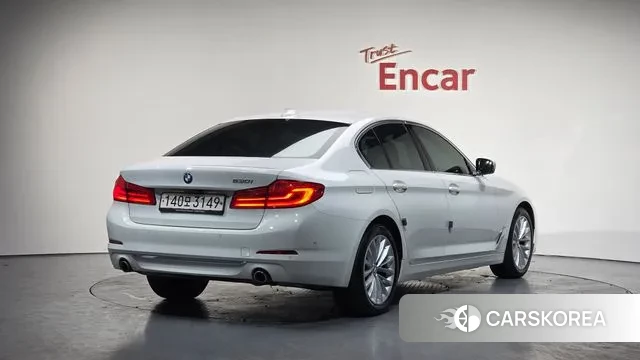 BMW 5 Series (G30) id 3504753 из Кореи 12