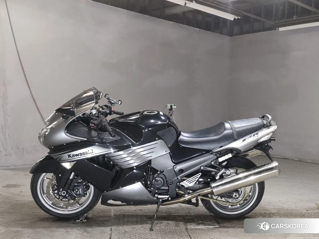 Проданный Kawasaki ZZR1400 2010 из Японии, фото 2