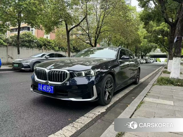 BMW 5 series 2024 Черный из Китая, фото 6