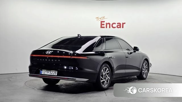 Hyundai Grandeur Hybrid (GN7) id 3805250 из Кореи 12