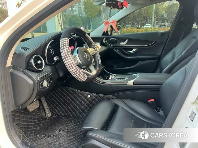 Mercedes-Benz Class C 2020 Белый из Китая, фото 2